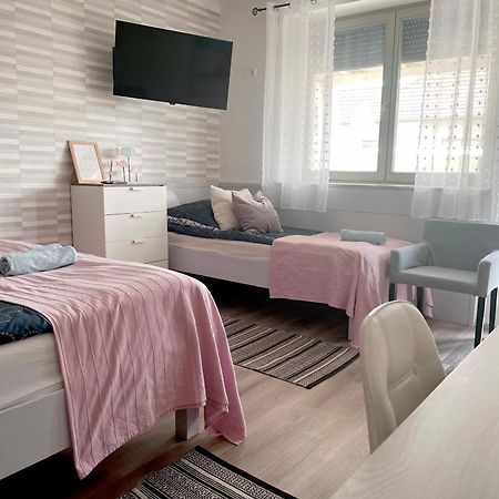 Szelrozsa Apartmanhaz Velence Eksteriør bilde